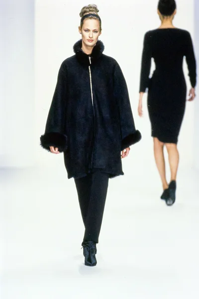Look 48